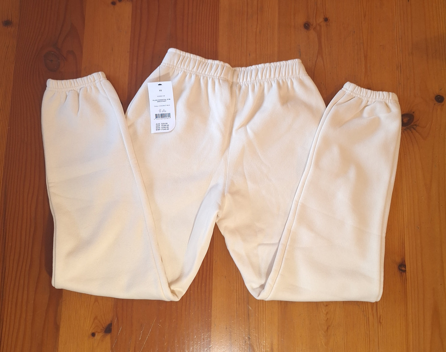 Cotton On PLUSH ESSENTIAL GYM TRACKBROEK Kleur: Wit