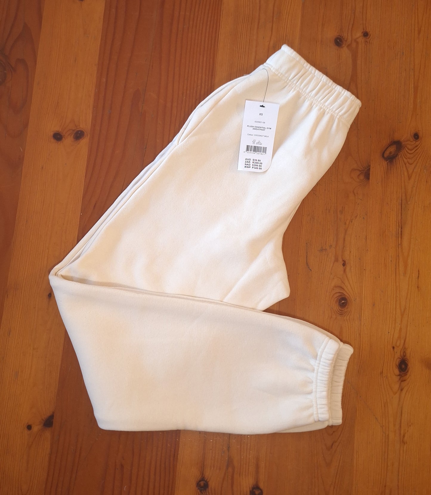 Cotton On PLUSH ESSENTIAL GYM TRACKBROEK Kleur: Wit