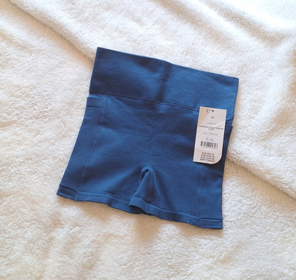 Cotton On - Seamless Pocket Shortie Short