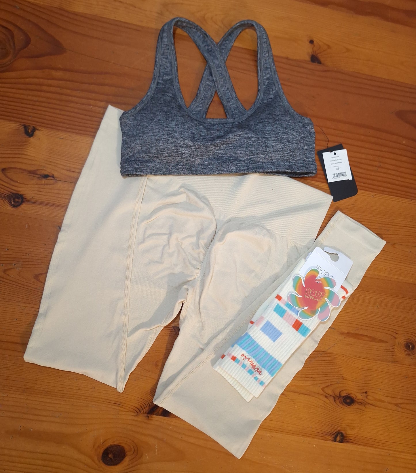 Gym Set: Workout Cardio Crop Top, Wide Band Scrunch Bum Leggings ,One Size Active Tube Socks
