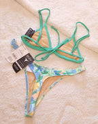 Cotton On Micro Slider Triangle Bikini Top Kleur: Mermaid Crinkle, Verfynde High Side Thong Kleur: Salade De Fruits