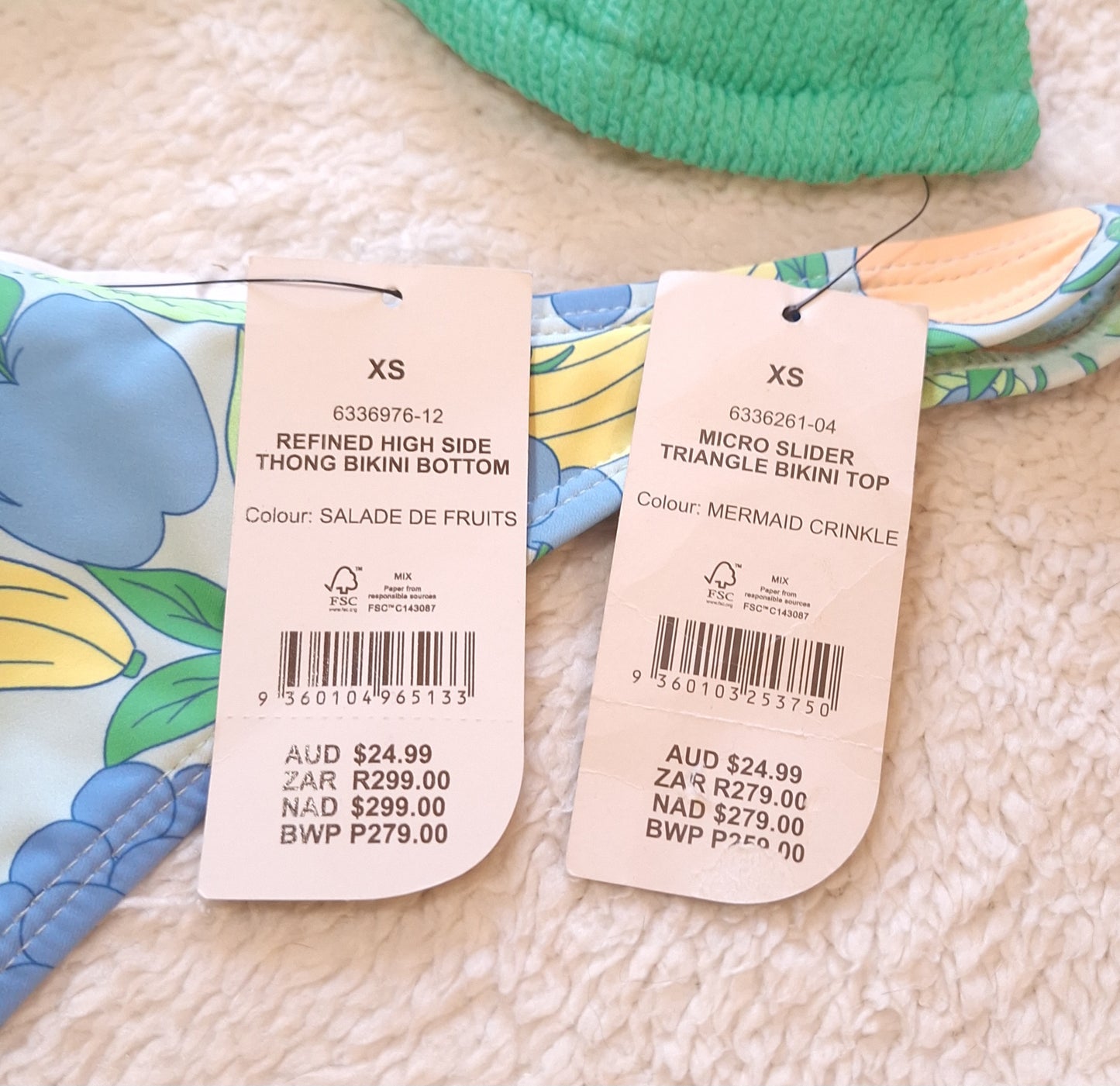 Cotton On Micro Slider Triangle Bikini Top Kleur: Mermaid Crinkle, Verfynde High Side Thong Kleur: Salade De Fruits