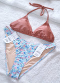 Cotton On Slider Triangle Bikini Top Kleur: Rose Dust Shimmer, Full Bikini Bottom Kleur: Floral Fraise