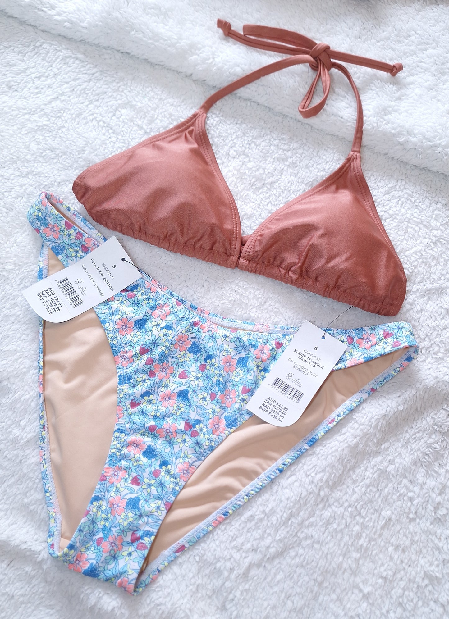 Cotton On Slider Triangle Bikini Top Kleur: Rose Dust Shimmer, Full Bikini Bottom Kleur: Floral Fraise