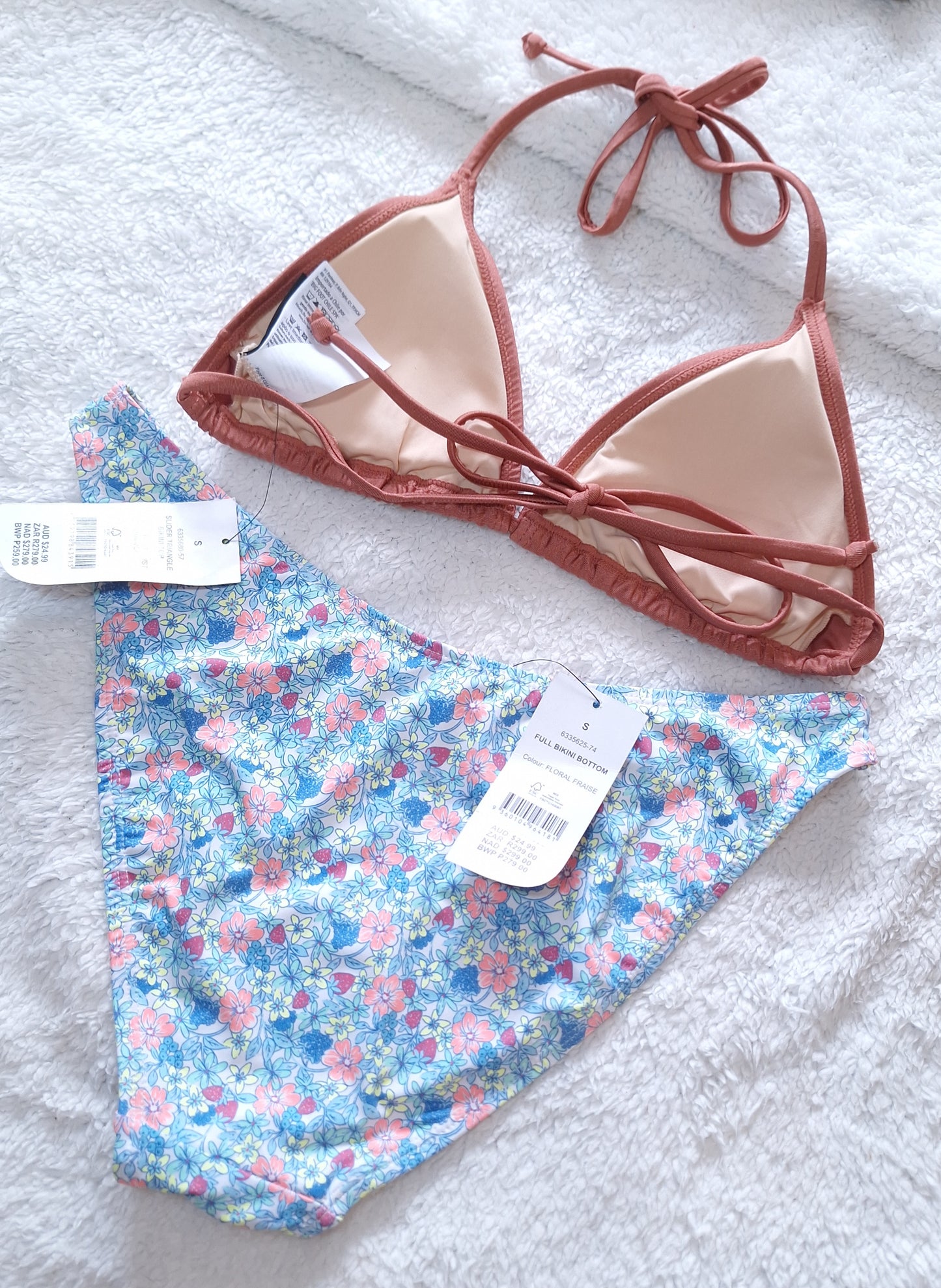Cotton On Slider Triangle Bikini Top Kleur: Rose Dust Shimmer, Full Bikini Bottom Kleur: Floral Fraise