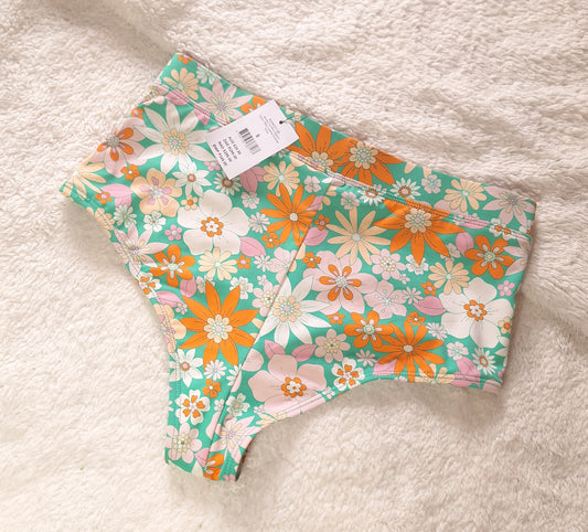 Cotton On - Boyleg Full Bikini Bottom  Colour: Retro Layered Emerald Floral