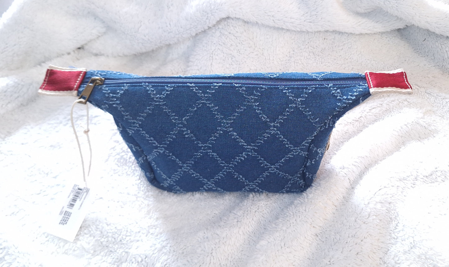 Cotton On - Weekender Cosmetic Case