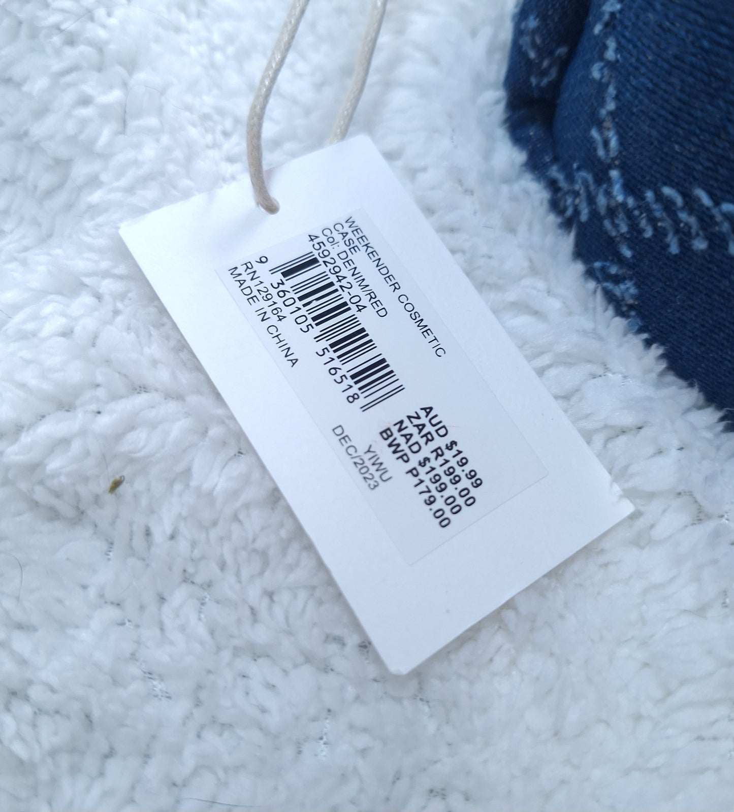 Cotton On - Weekender Cosmetic Case