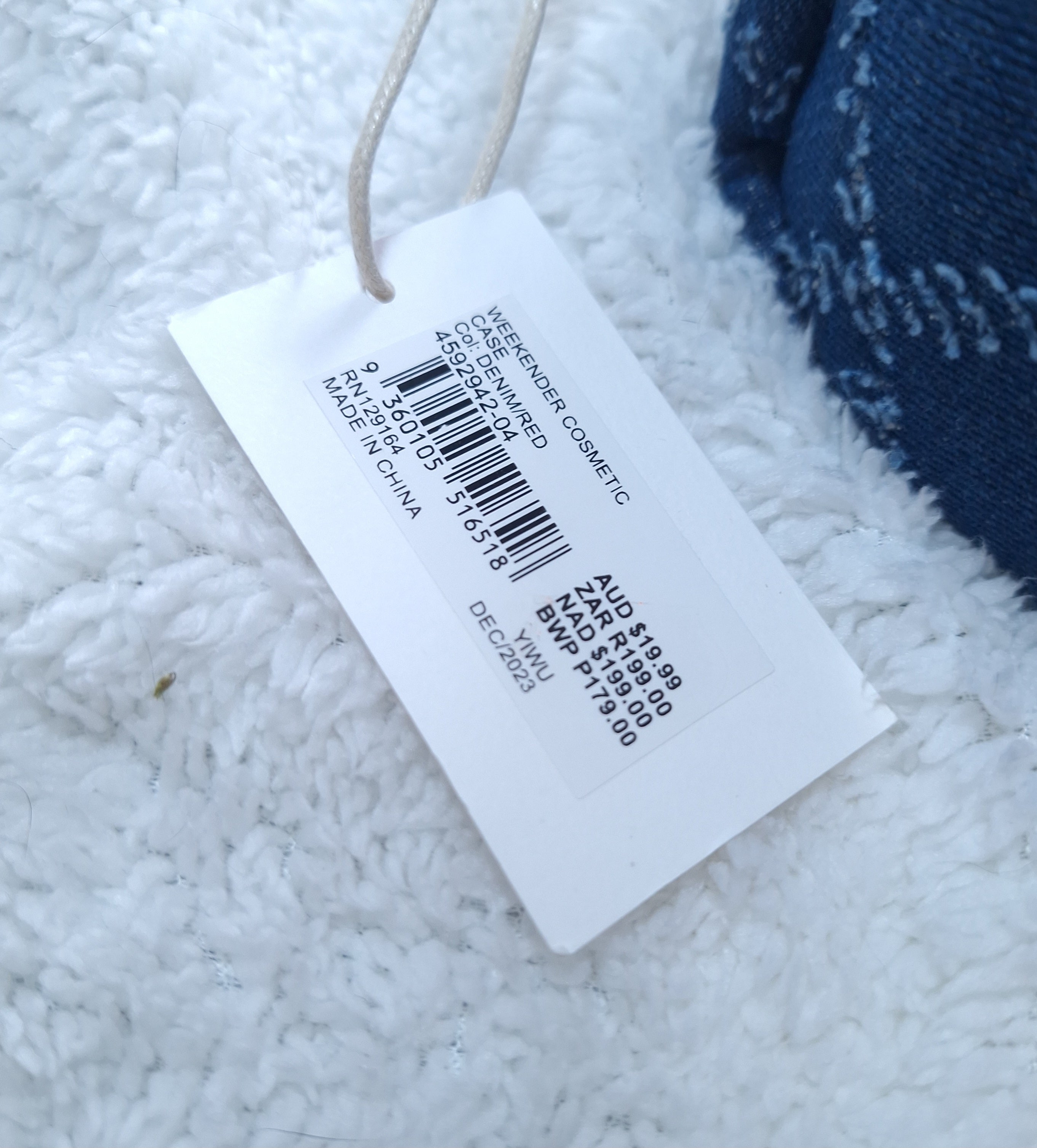 Cotton On - Weekender Cosmetic Case