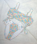 Katoen op reguit nek geknipte bikini-top, vaste das-kant Cheeky bikini-onderkant Kleur: Gina Floral