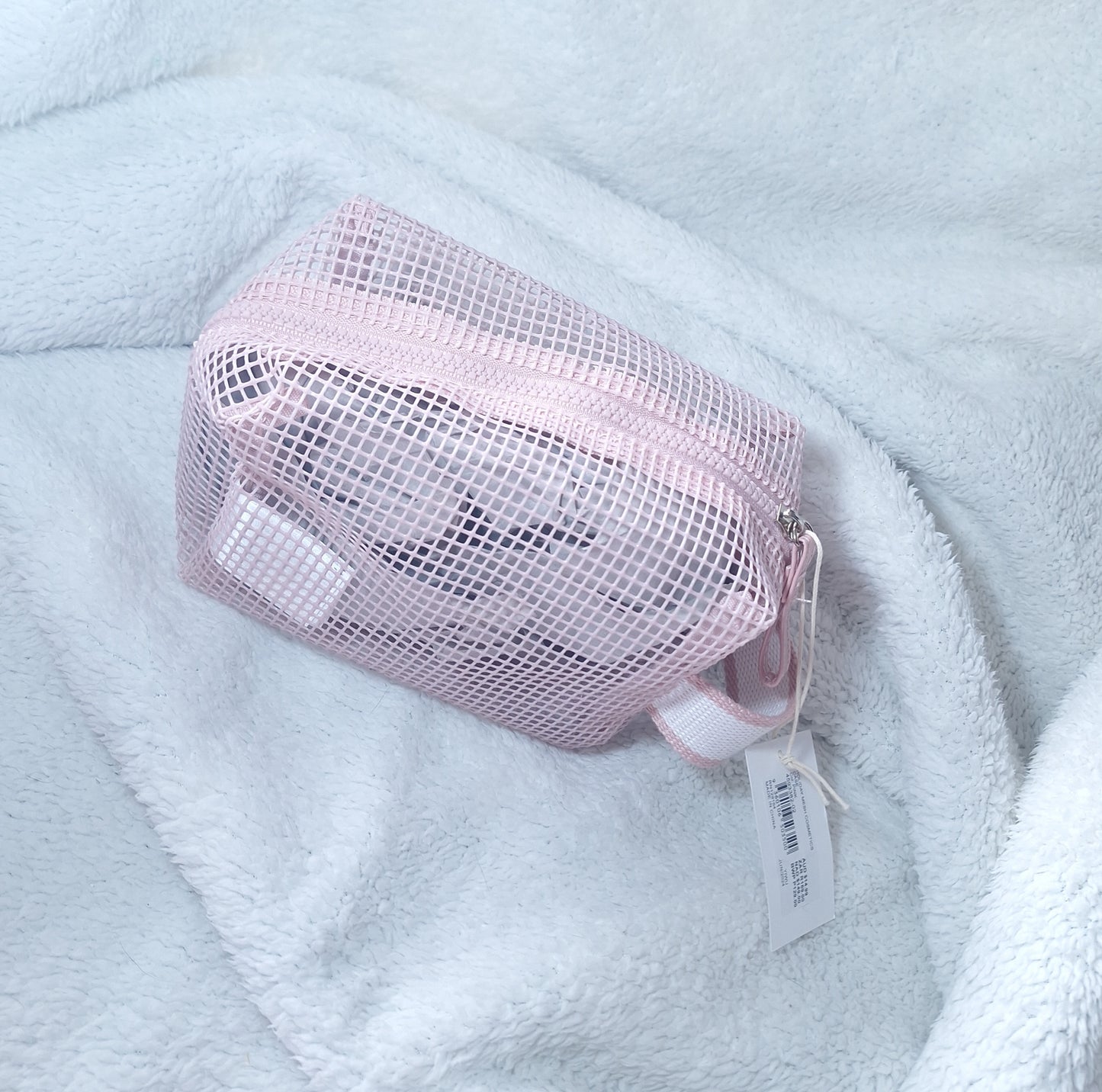 Hoilday Mesh Cosmetic Case  Colour - Pink