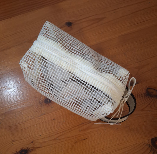 Cotton On - Hoilday Mesh Cosmetic Case
