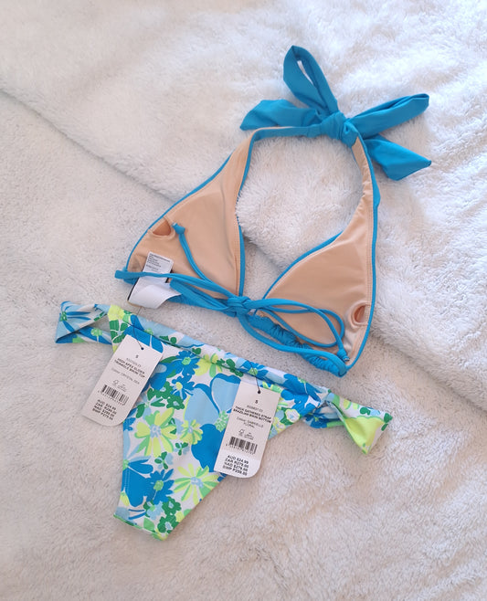 Katoen-op-hoëpunt-skuif-driehoek-bikini-topkleur: kristalblou, dik versamelde band Brasiliaanse bikini-onderkant kleur: Gabrielle Floral