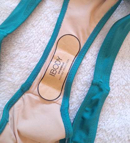 Cotton On High Apex Slider Triangle Bikini Top, Verfynde High Side Brasiliaanse Bikini Onderkant Kleur: diepgroen glinster