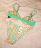 Katoen-op-balkon-bra-bikini-topkleur: meermin kreukel, hoë kant Brasiliaanse naat bikini onderkant kleur: Amalfi Ditsy Floral
