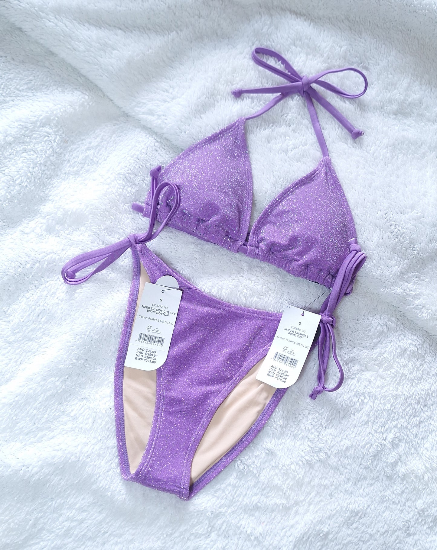 Katoen-op-skuif-driehoek-bikini-top, vasgemaakte kant Bruin bikini-onderkant Kleur: pers metaalagtig