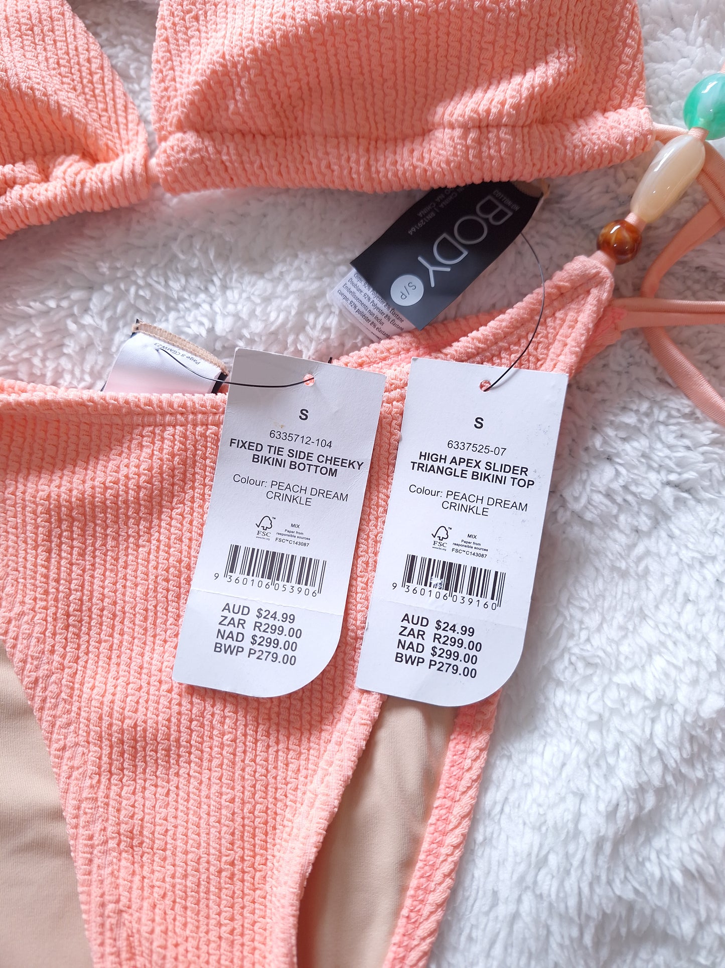 Cotton On High Apex Slider Triangle Bikini Top, Vaste das Kant Cheeky Bikini Bottom Kleur: Peach Dream Crinkle