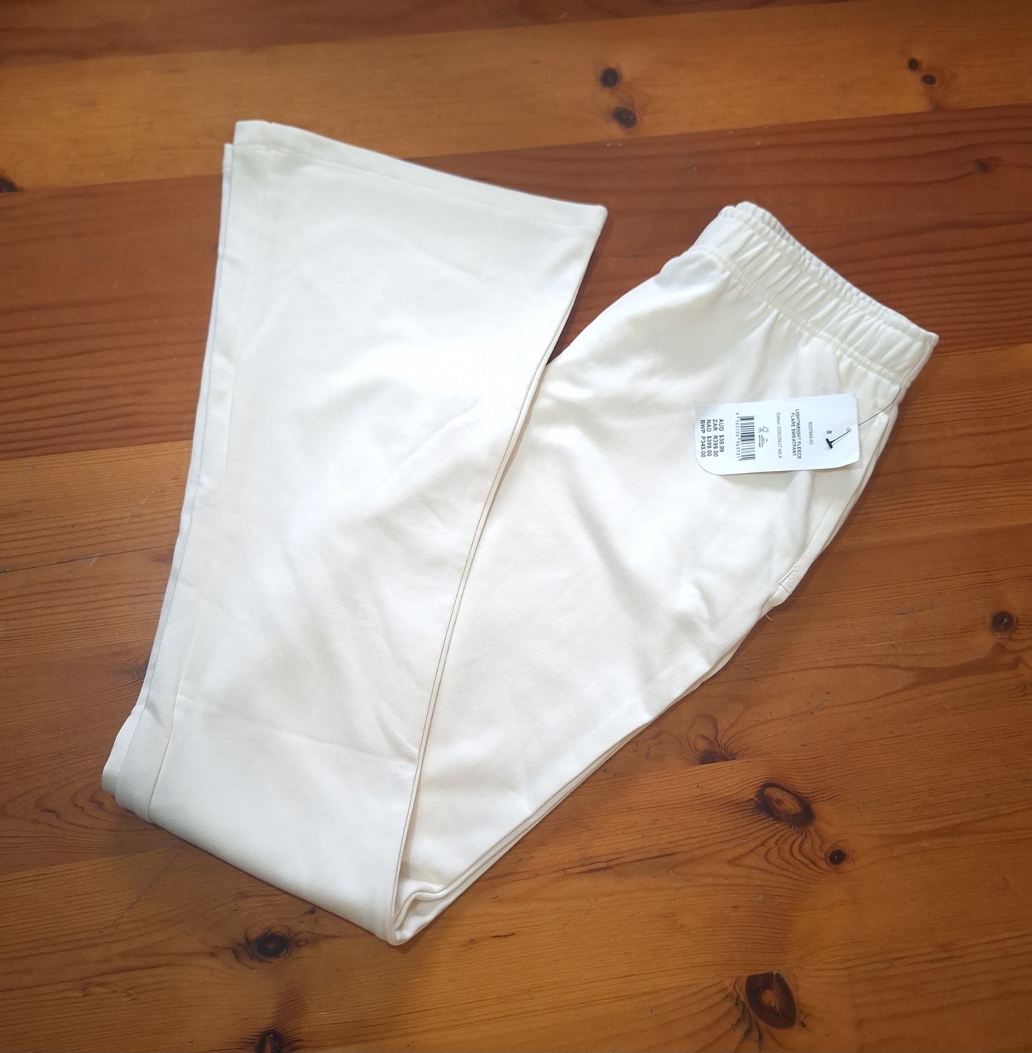 Cotton On - Lightweight Fleece Flare SweatPant