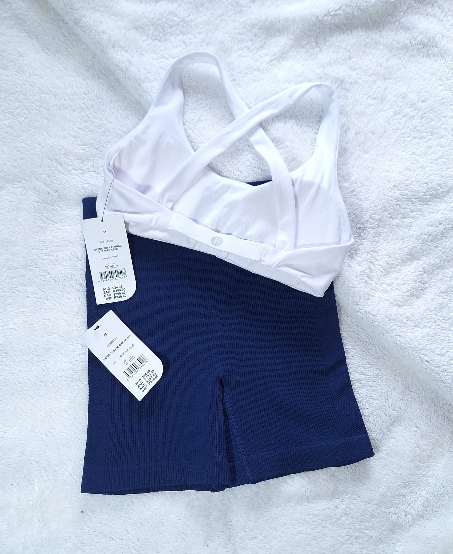 Cotton On - Ultra Soft Plunge Strappy Crop, Seamless Rib Bike Short