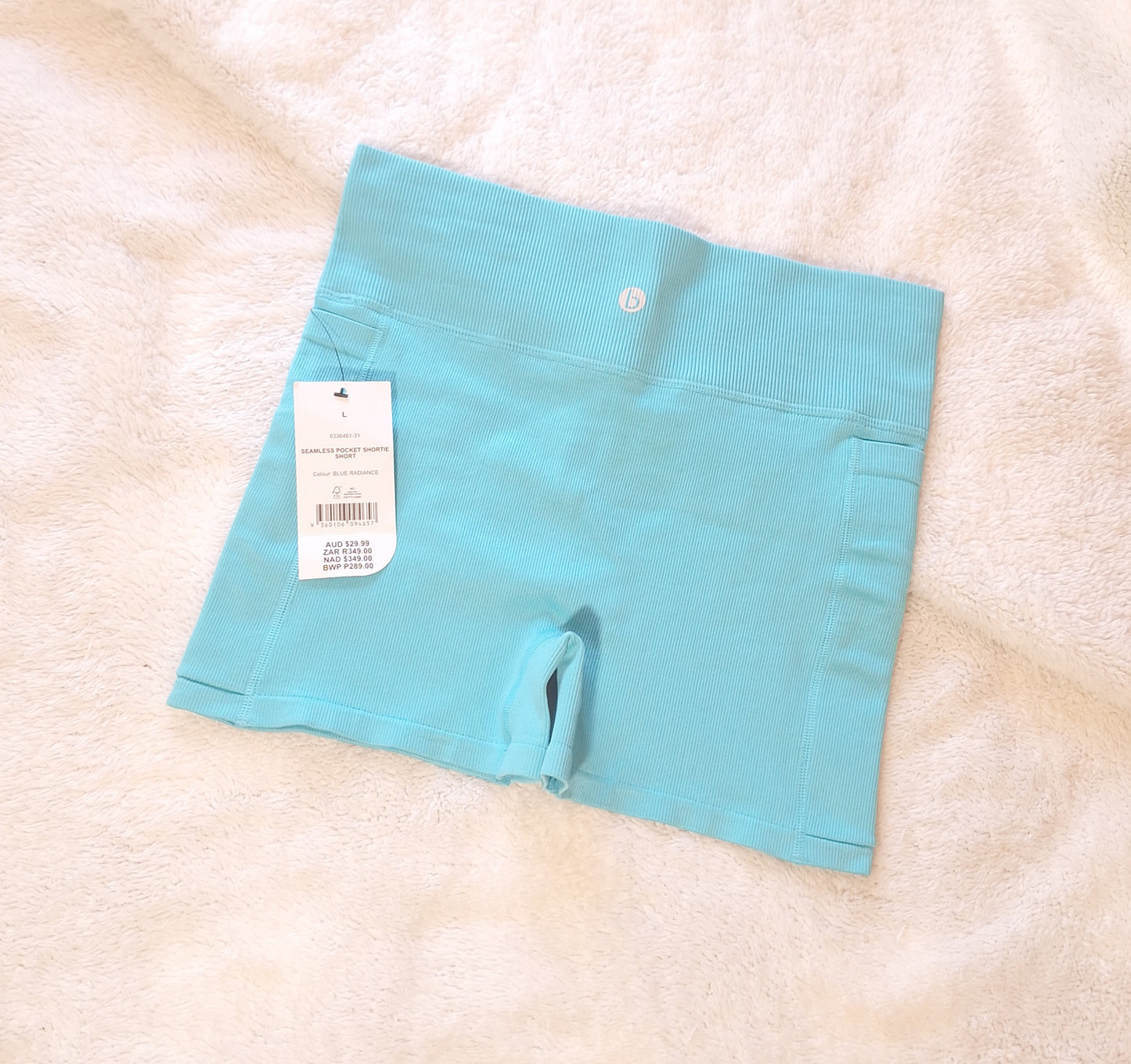 Cotton On - Seamless Pocket Shortie Short