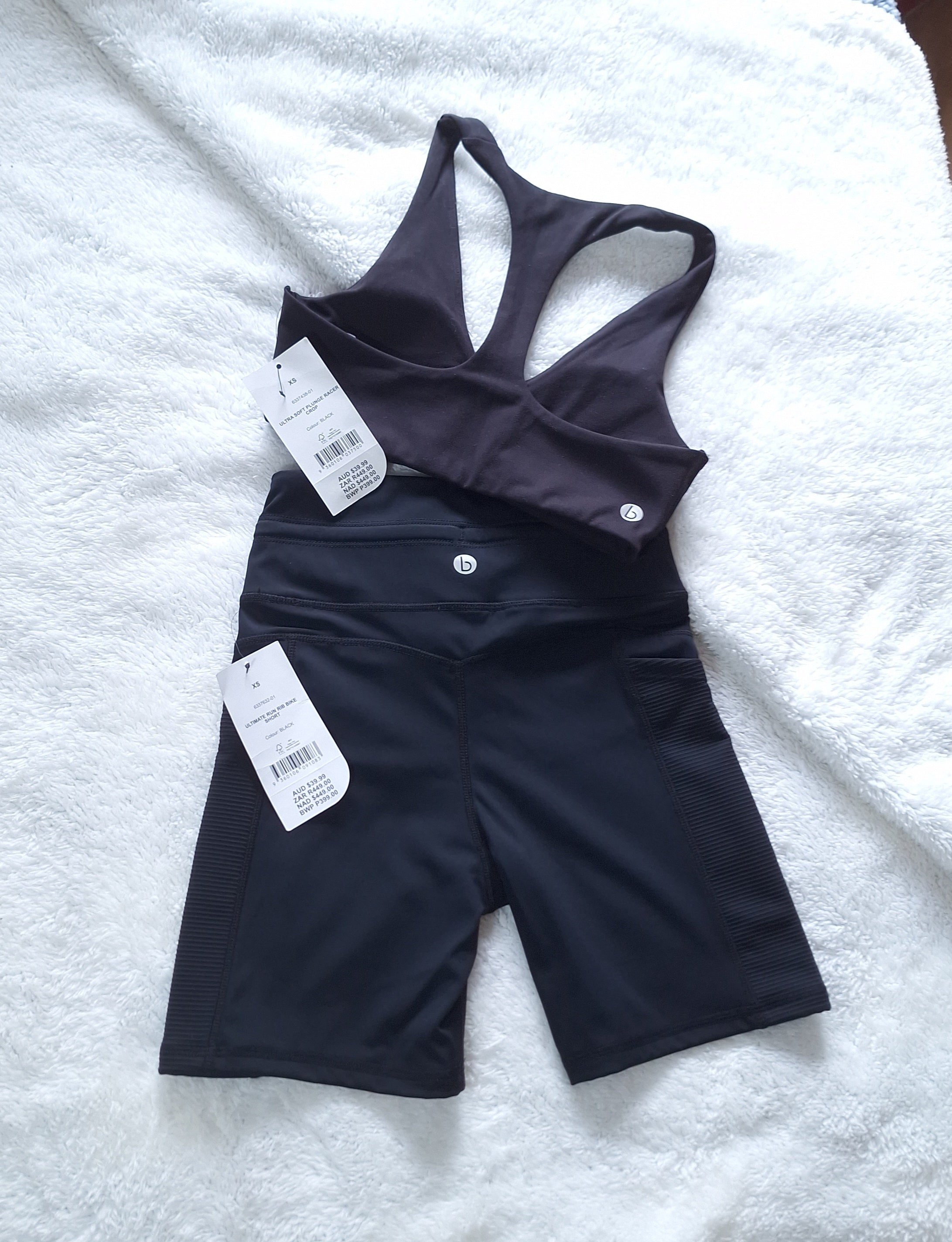 Cotton On - Ultra Soft Plunge Racer Crop, Ultimate Run Rib Bike Short