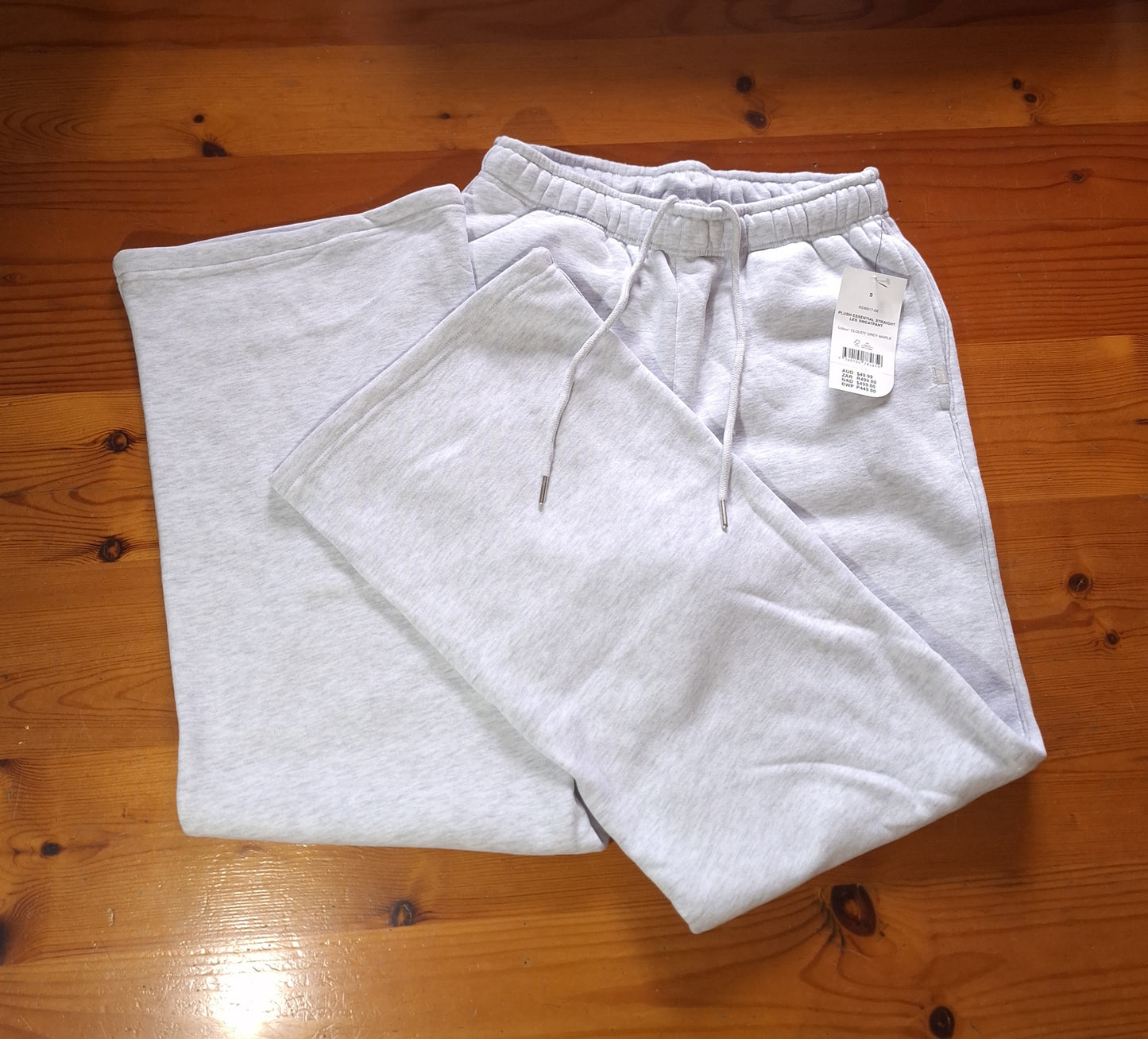 Cotton On - Plush Essential Straight Leg Sweatpants