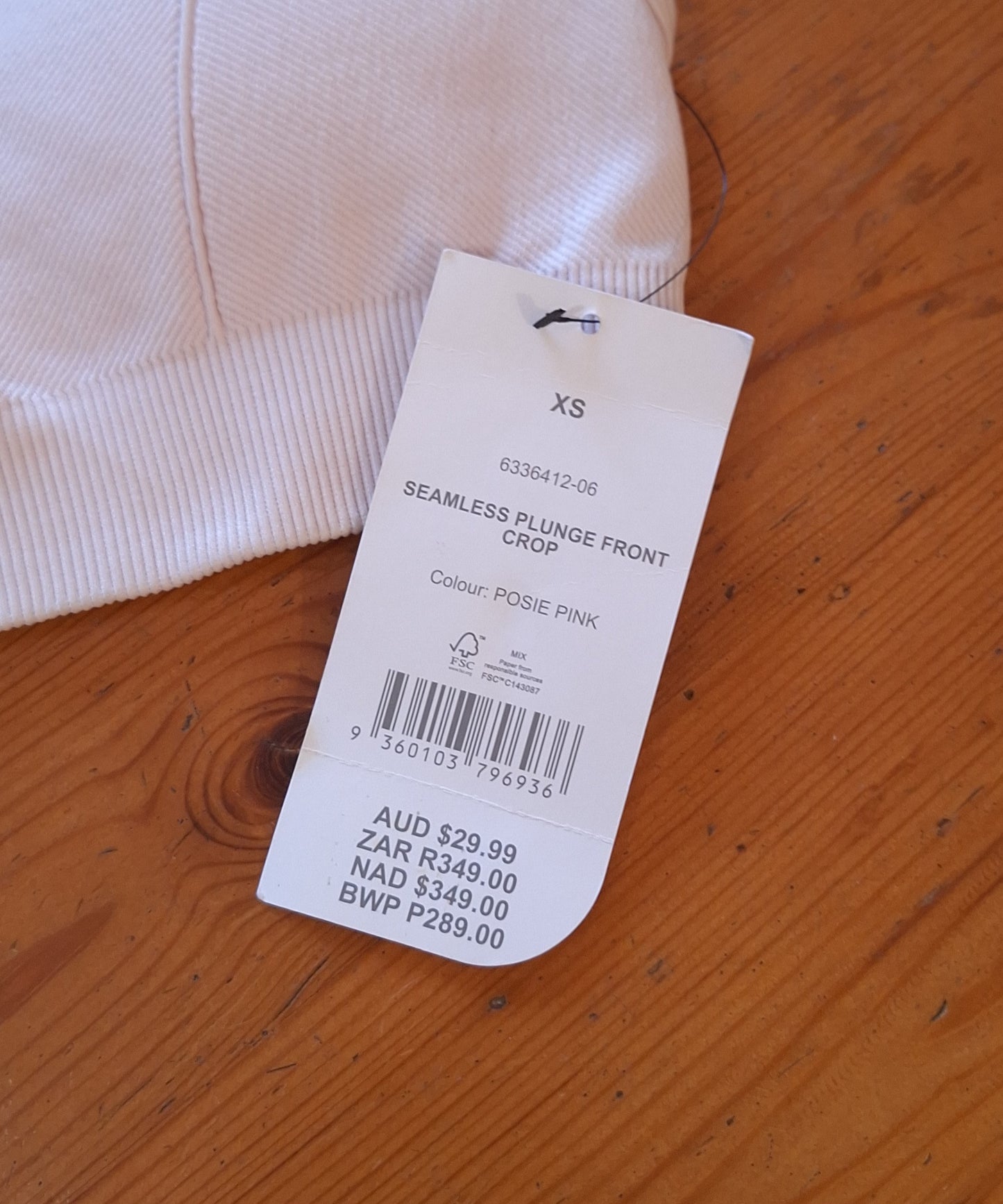 Cotton On - Seamless Plunge Front Crop