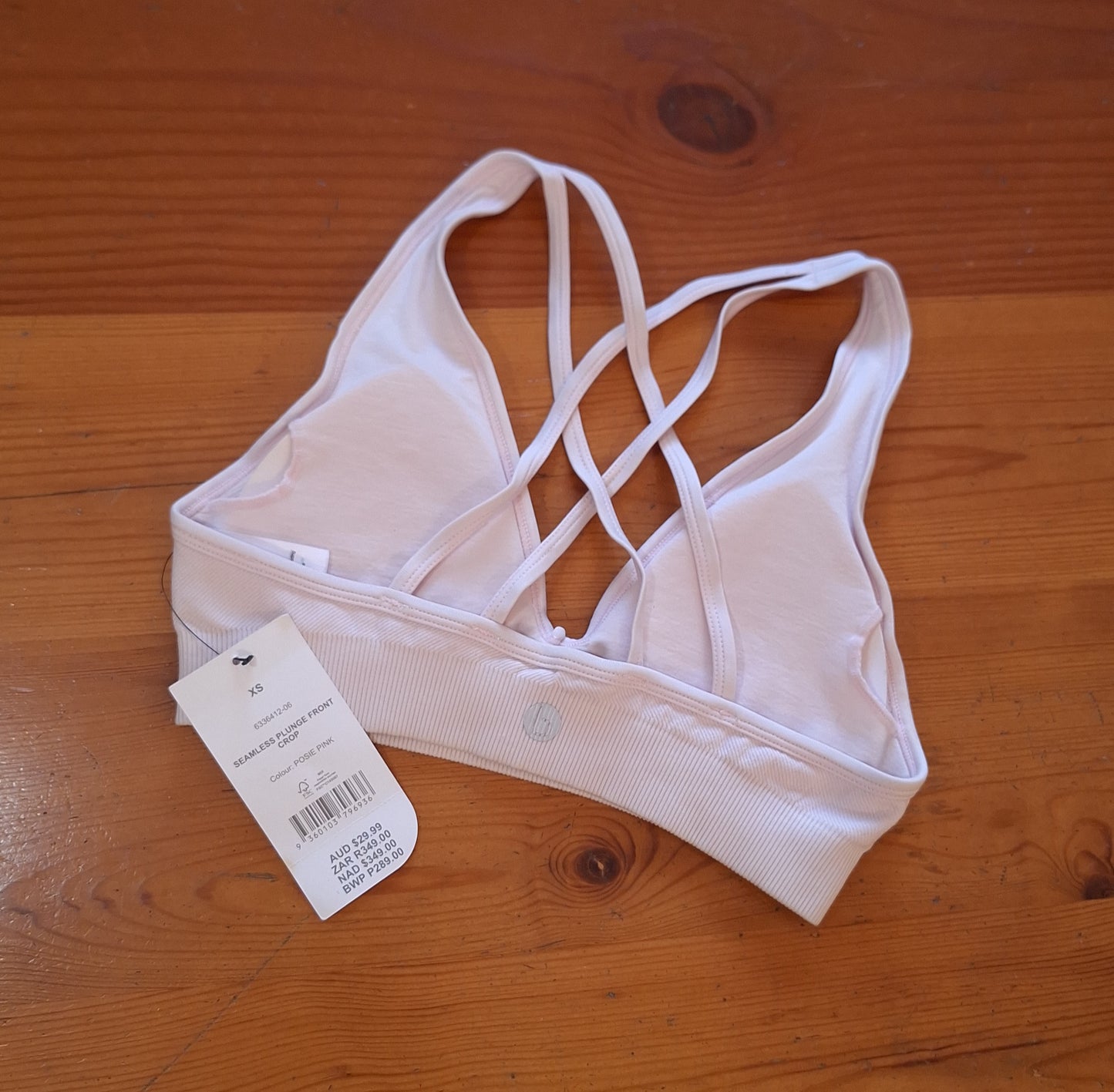 Cotton On - Seamless Plunge Front Crop