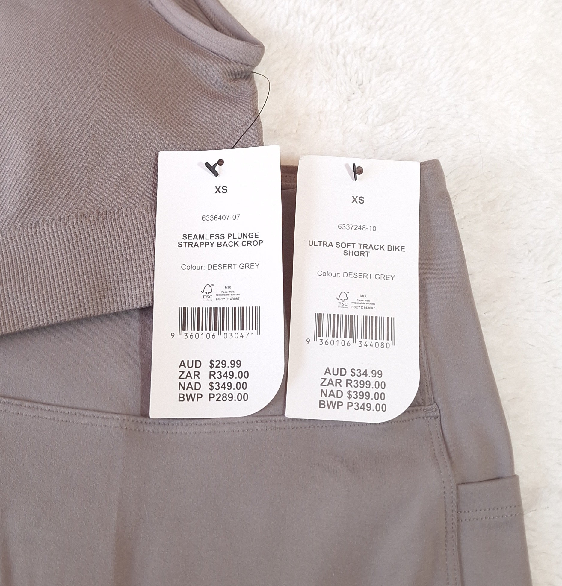 Cotton On Desert Grey Gym Set : Seamless Plunge Strappy Back Crop ,Ultra Soft Track Bike Short
