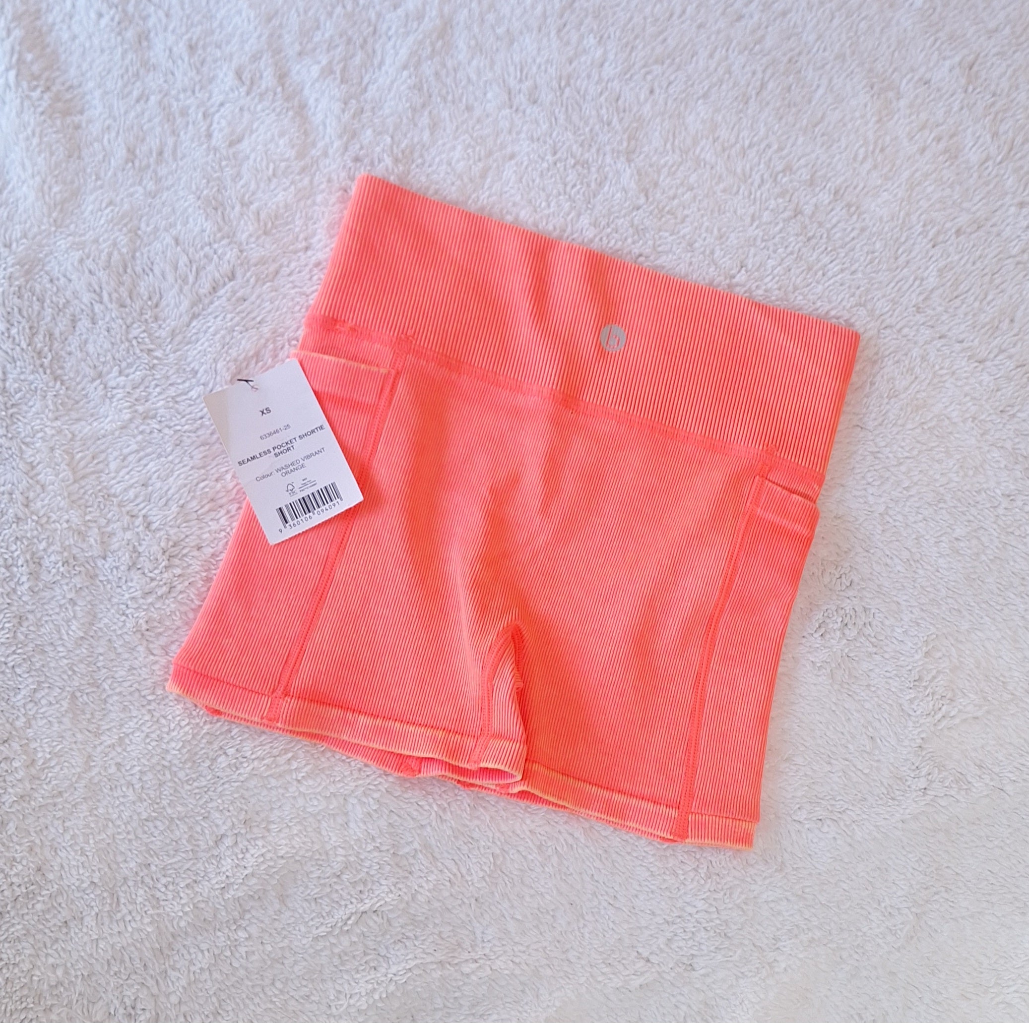 Cotton On - Seamless Pocket Shortie Short
