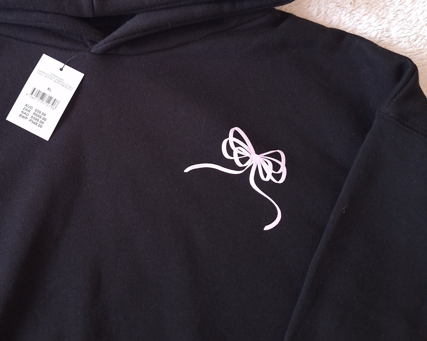 Cotton On - Classic Fleece Graphic Hoodie
