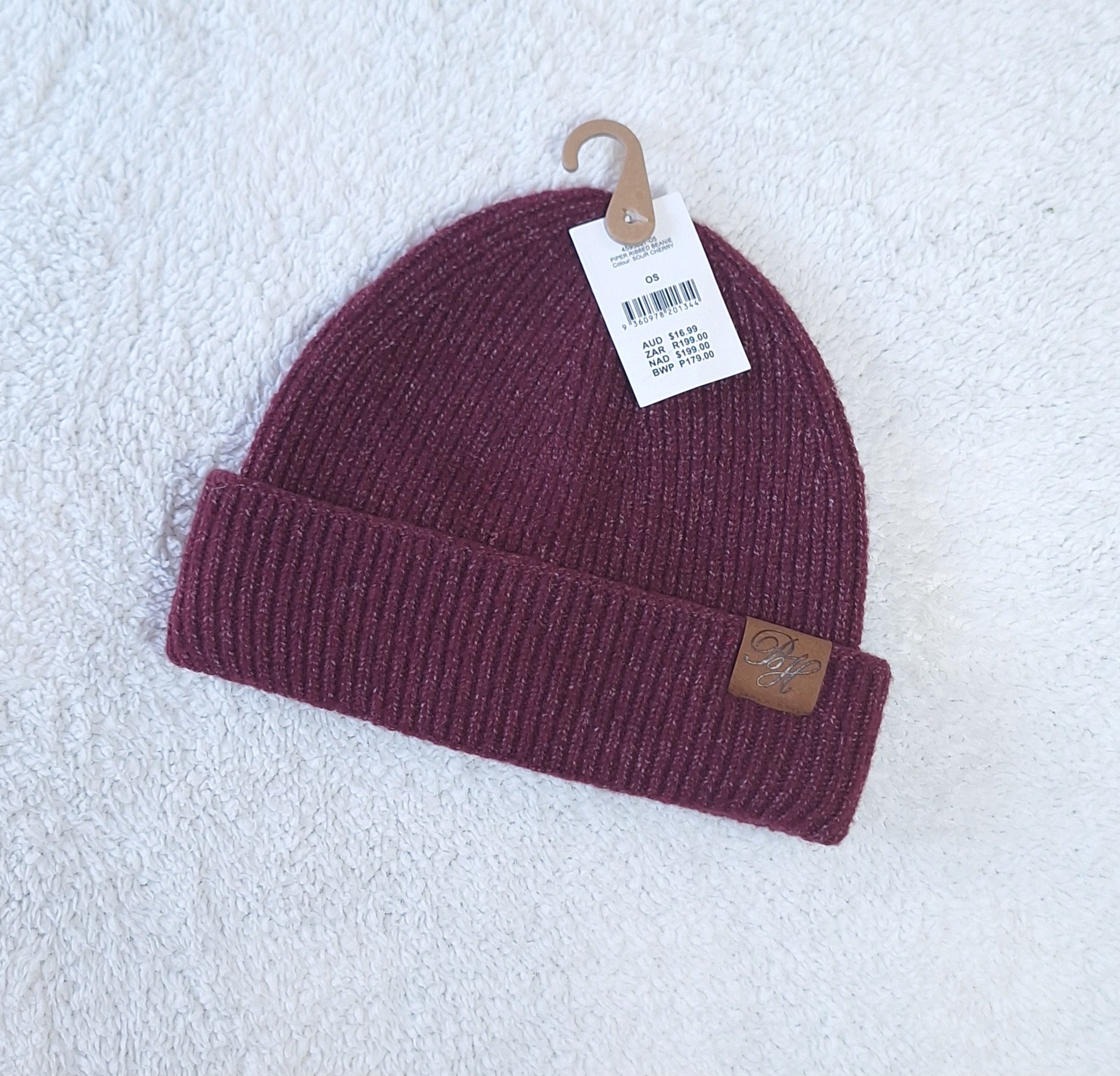 Cotton On Piper Ribbed Beanie & Scarve Combo