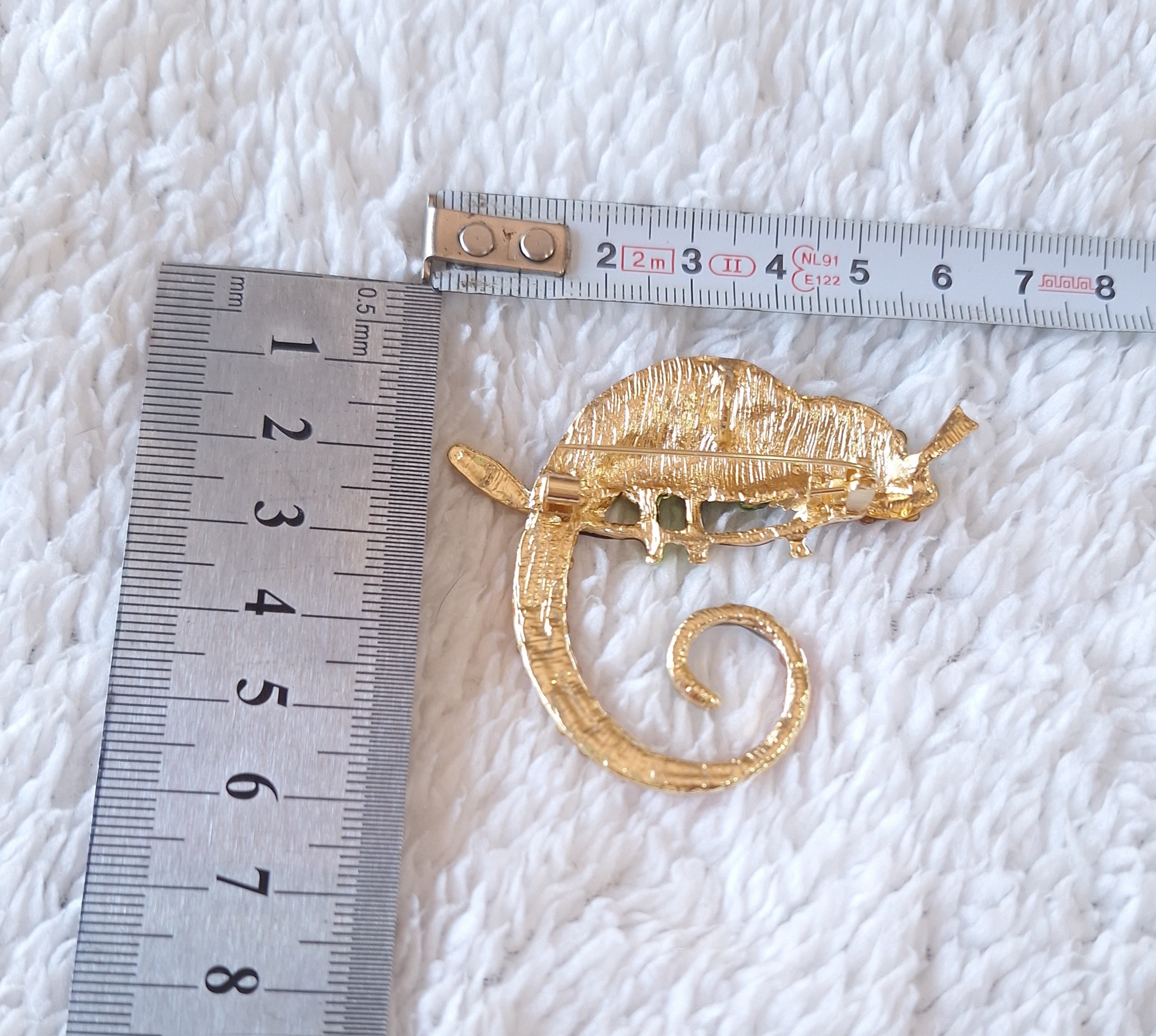 Rhinestone Chameleon Brooch