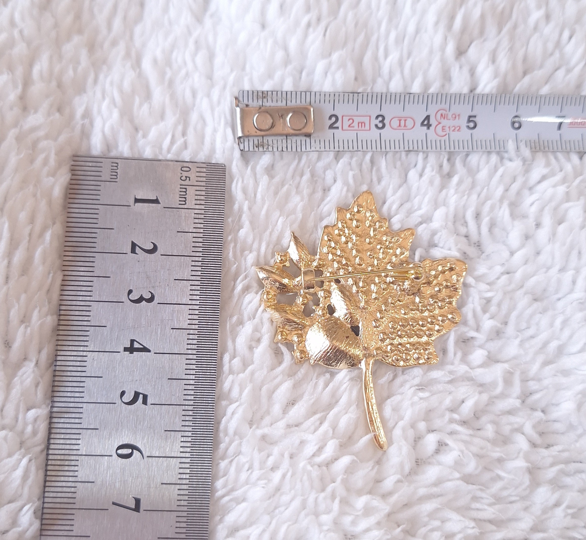 Rhinestone Brooch Maple Leaf