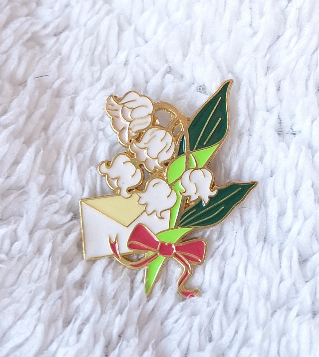 Minimalist flower letter Brooch Pin
