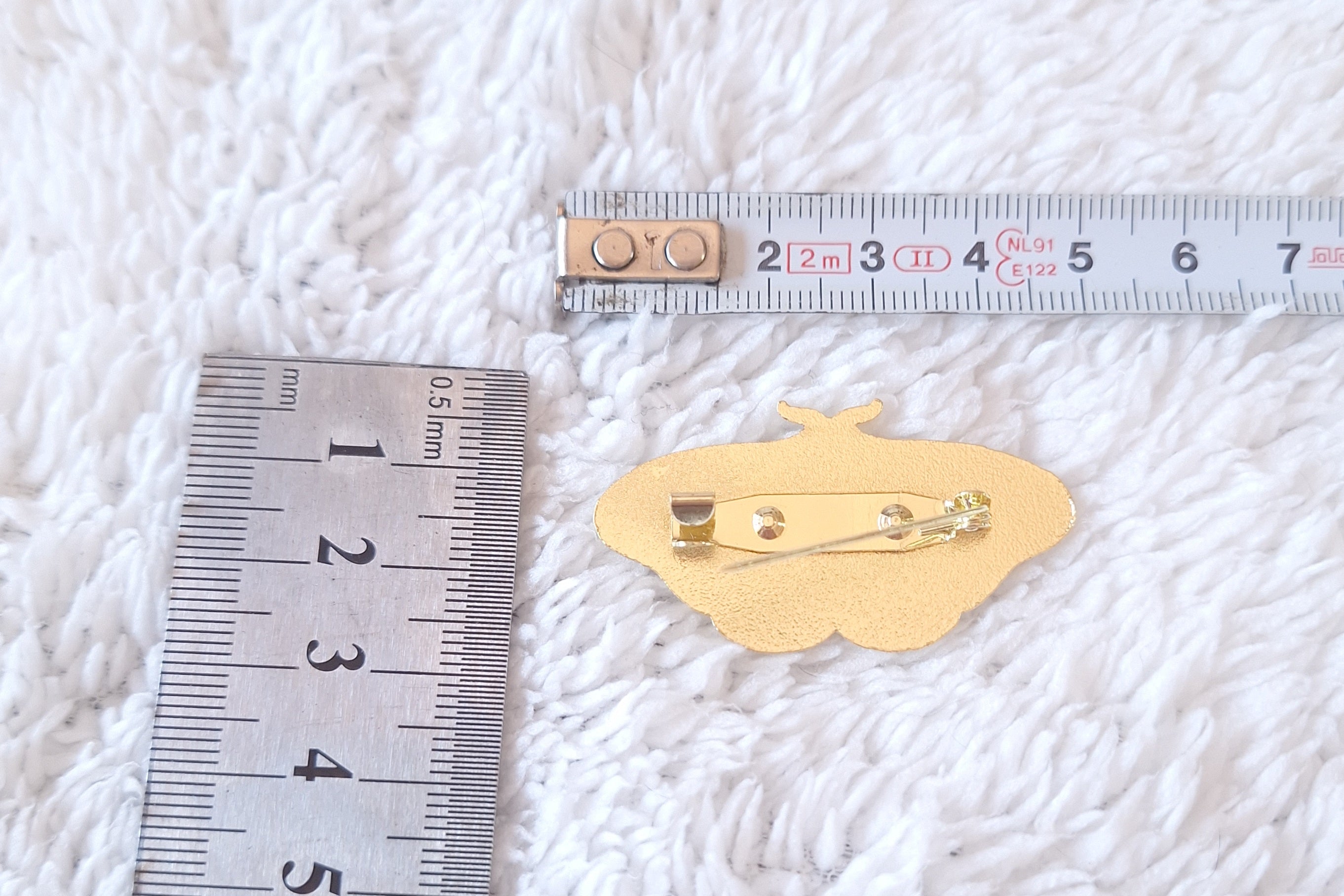 Brooch pin Butterfly / Bow Tie