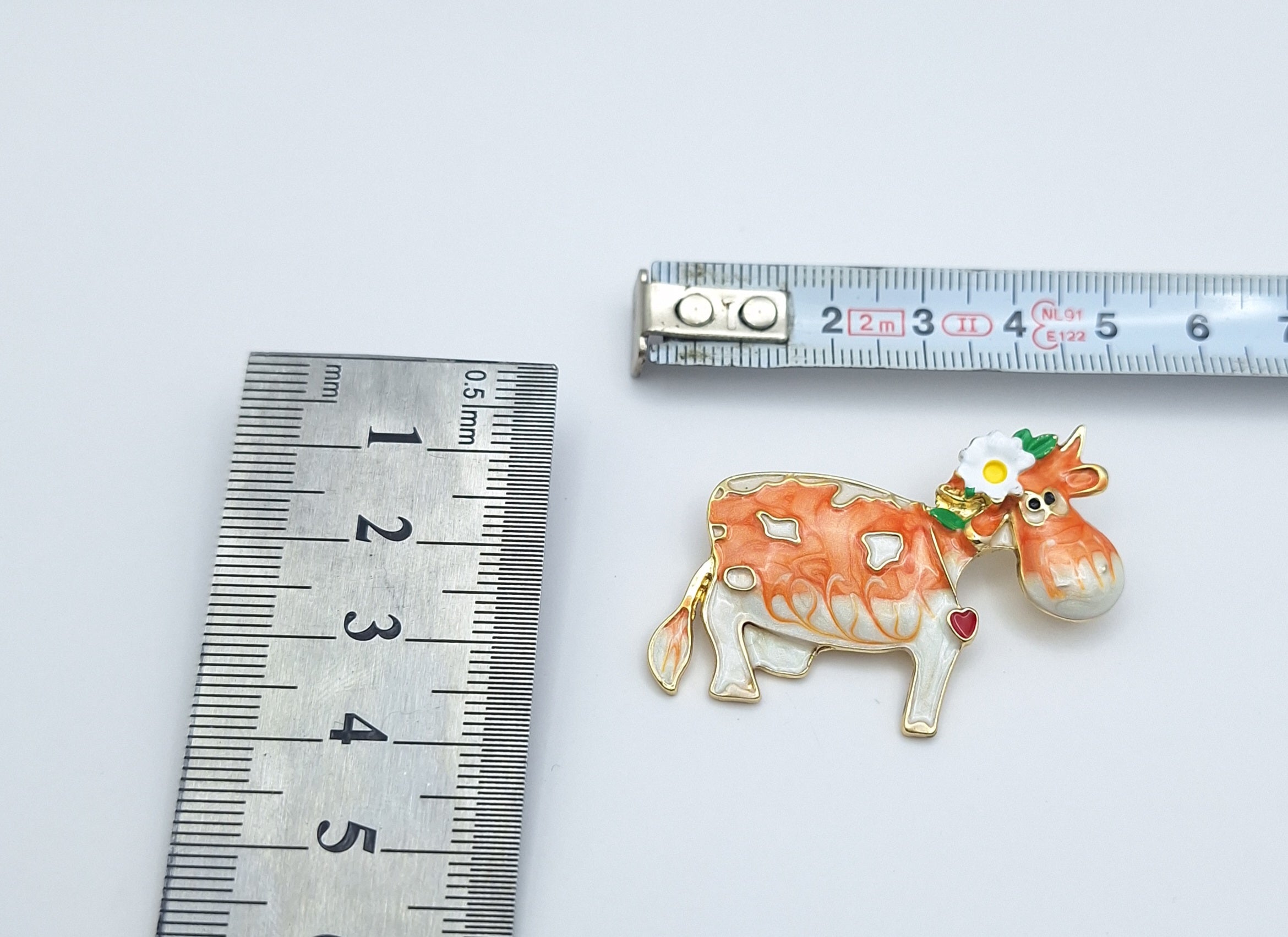 Brooch Pin Mrs Peaches Moo Cow