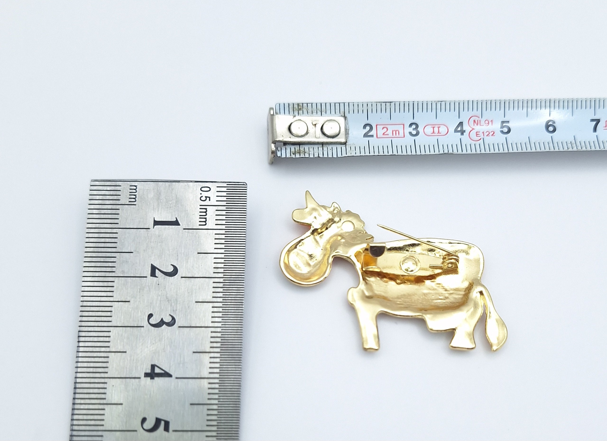 Brooch Pin Mrs Peaches Moo Cow