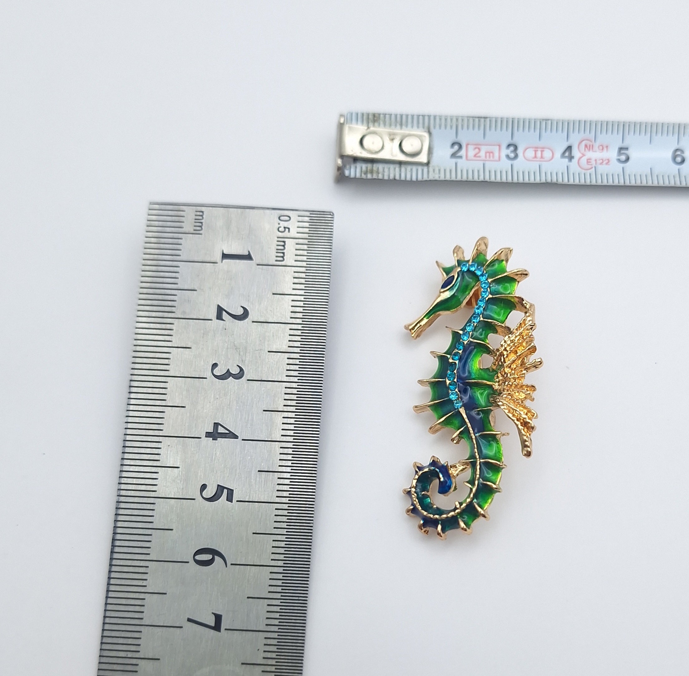 Brooch Pin Enamel Seahorse