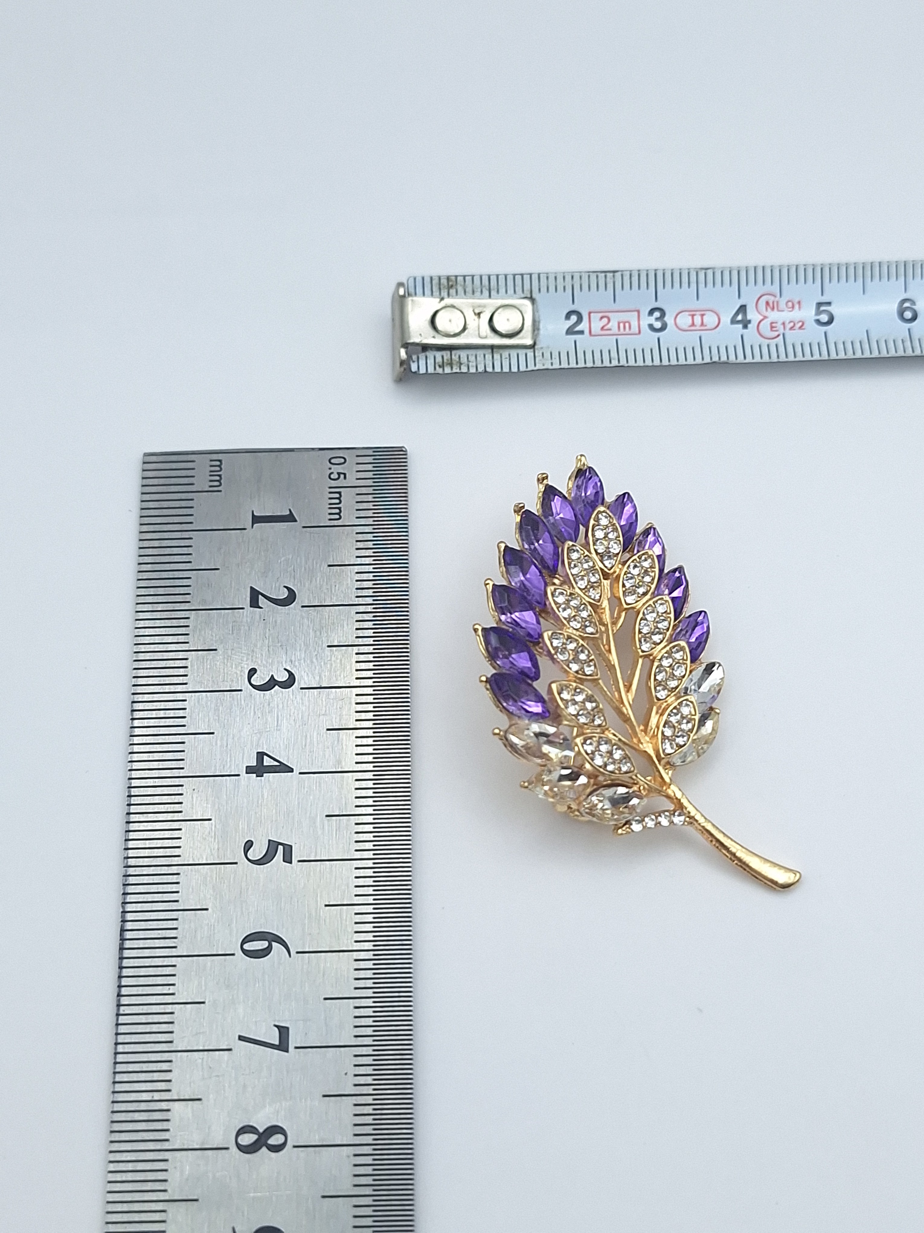 Brooch Pin Rhinestone Leaf