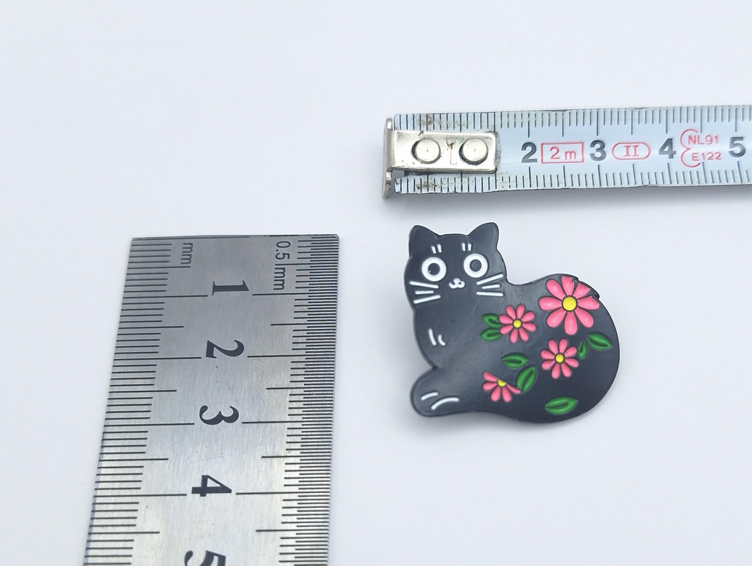 Brooch Pin Daisy the Black Cat