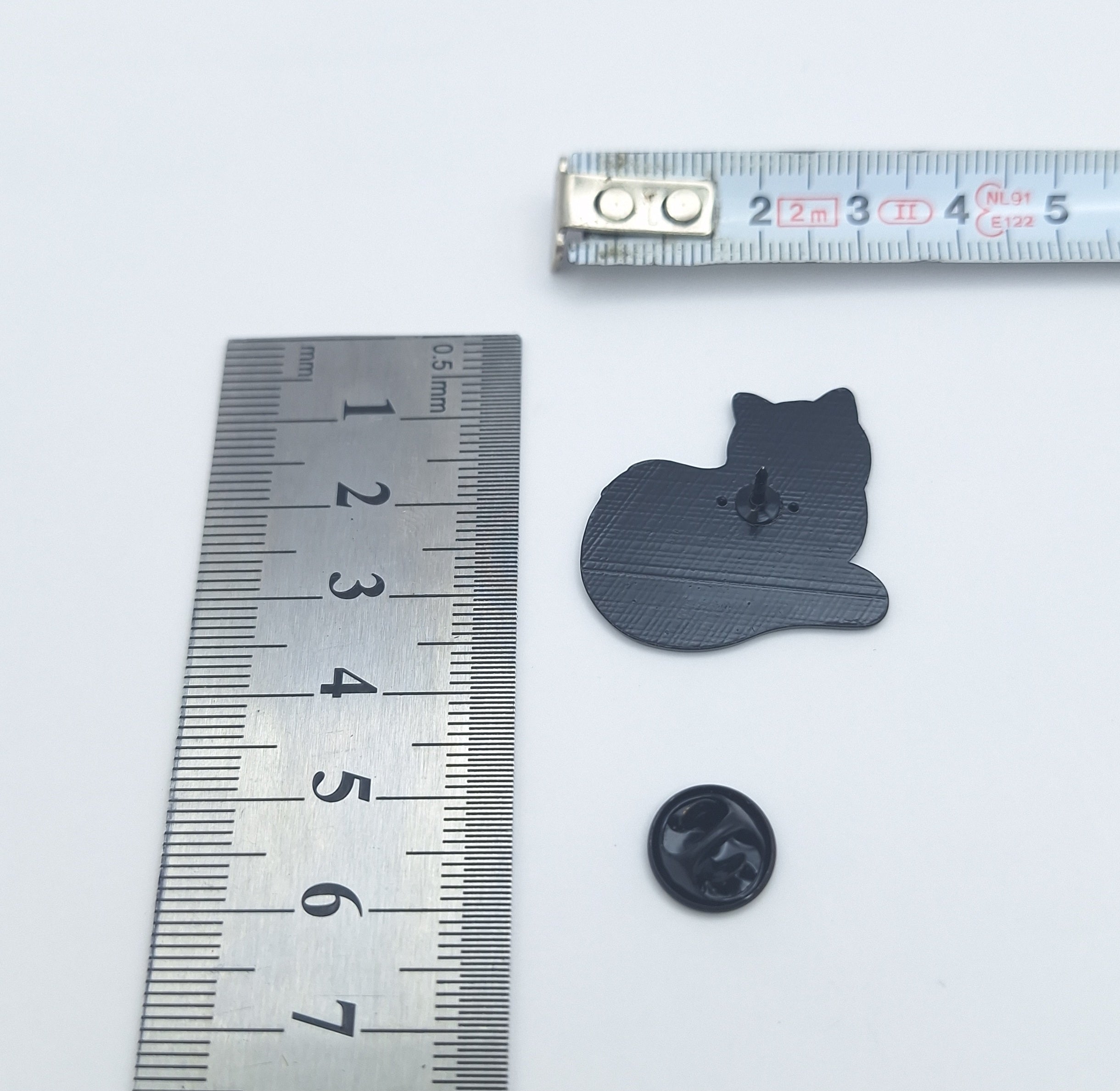 Brooch Pin Daisy the Black Cat