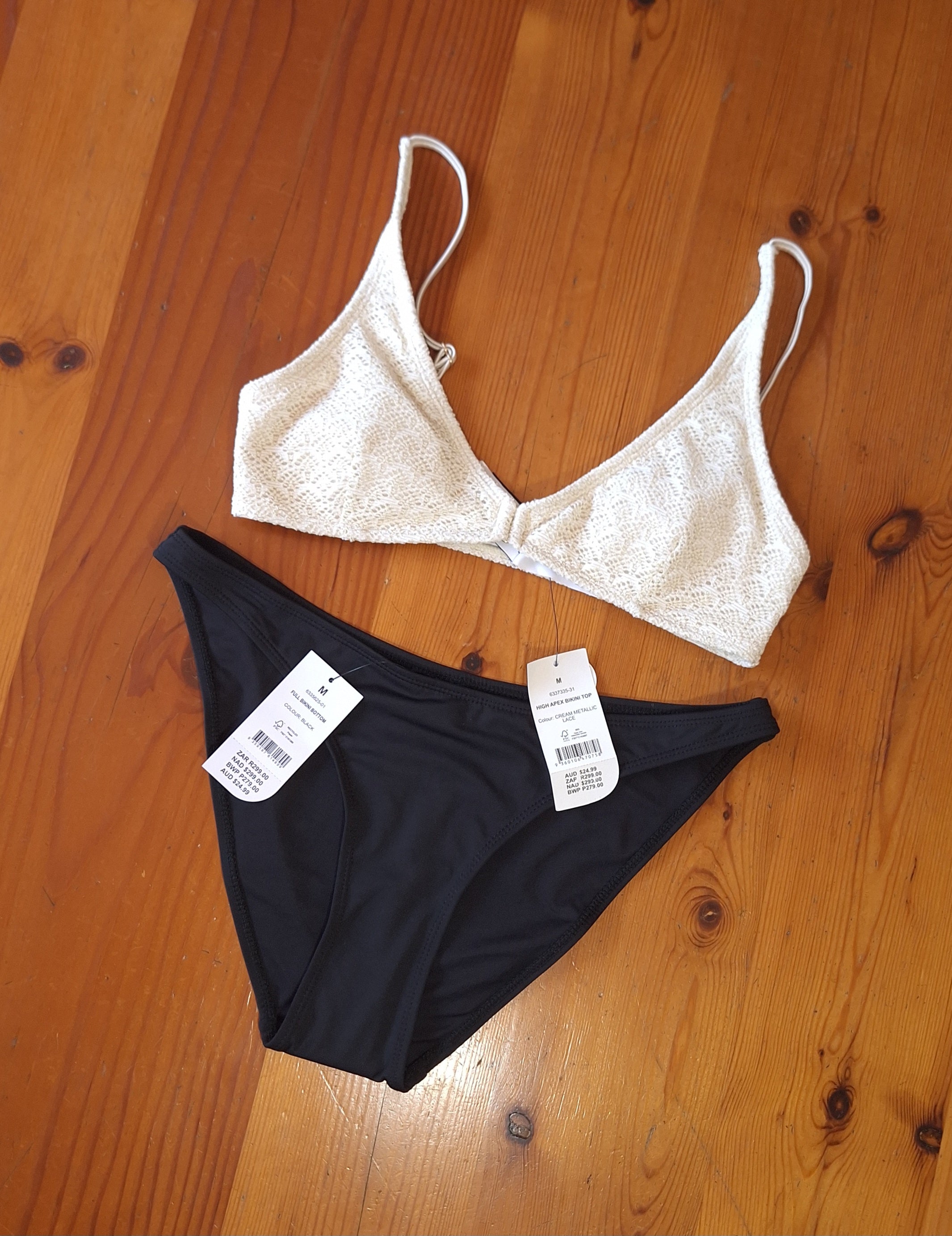 Cotton On Bikini Set High Apex Bikini Top Colour: Cream Metallic Lace  Bottom Size Full Bikini Bottom Colour: Black