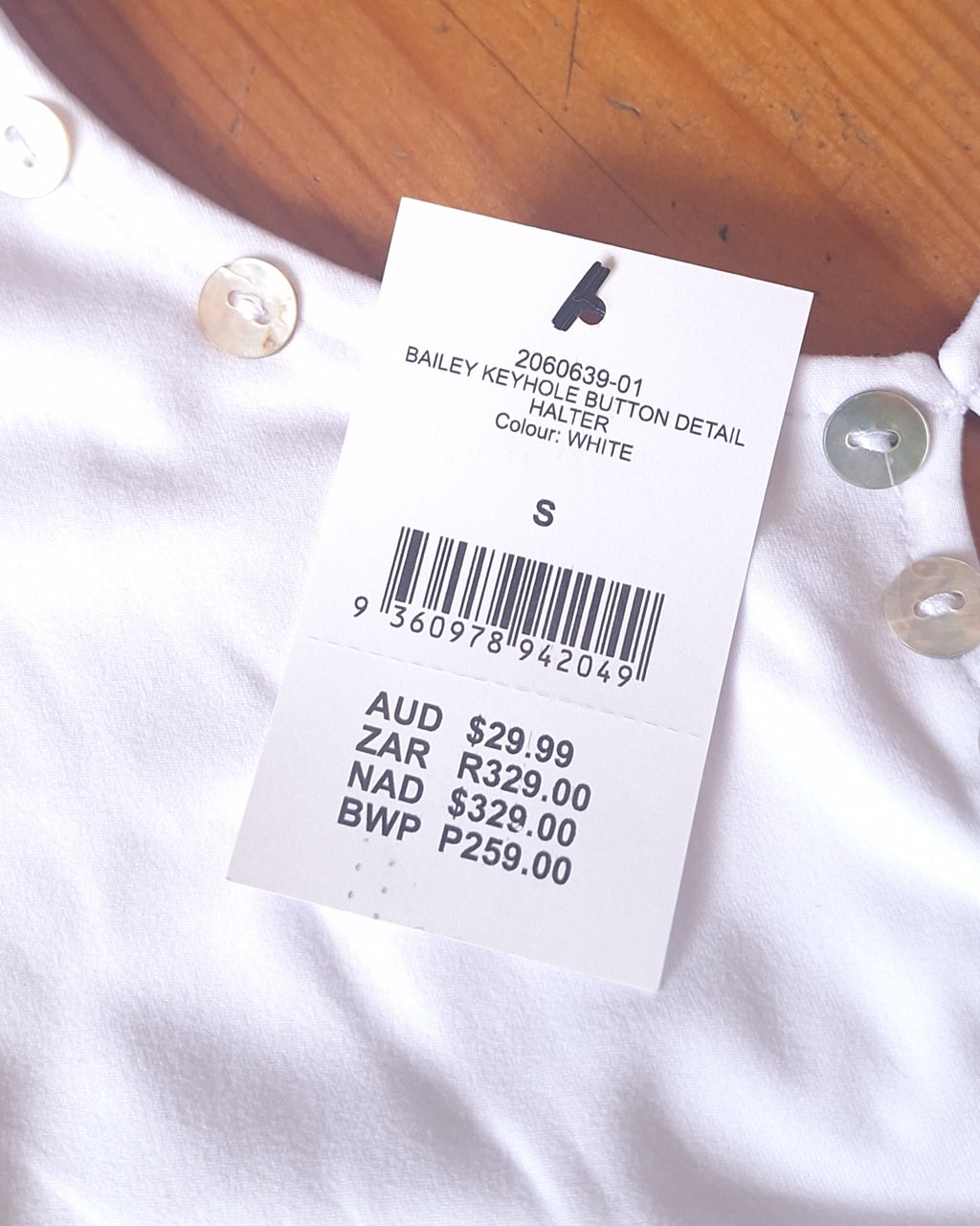 Cotton On Bailey Keyhole Button Detail Halter