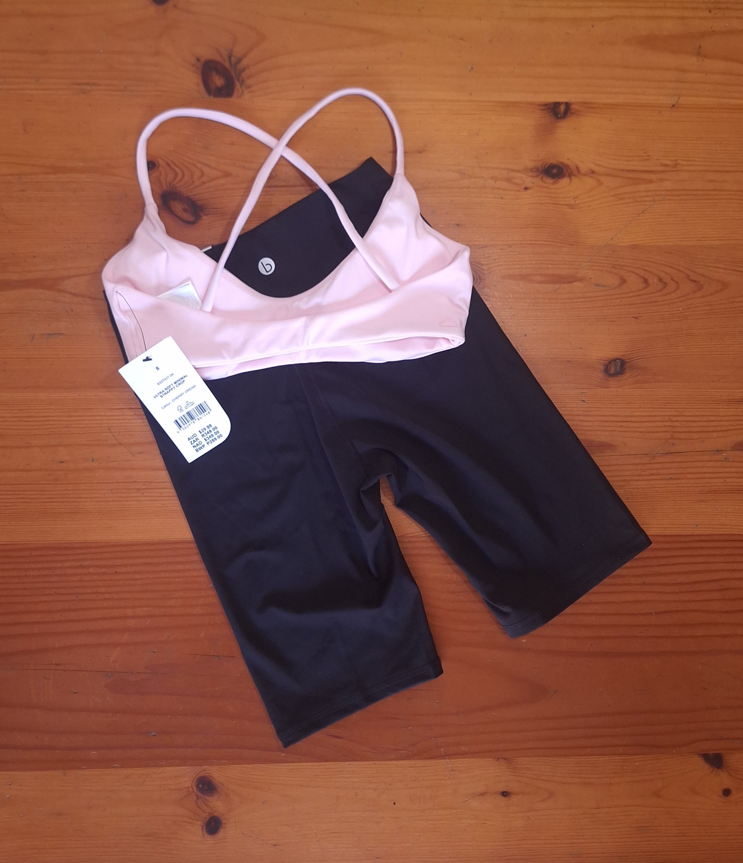 Cotton On Womens Gym set  Ultra Soft Minimal Strappy Crop and Bondi Everyday Mid Length Bike Short