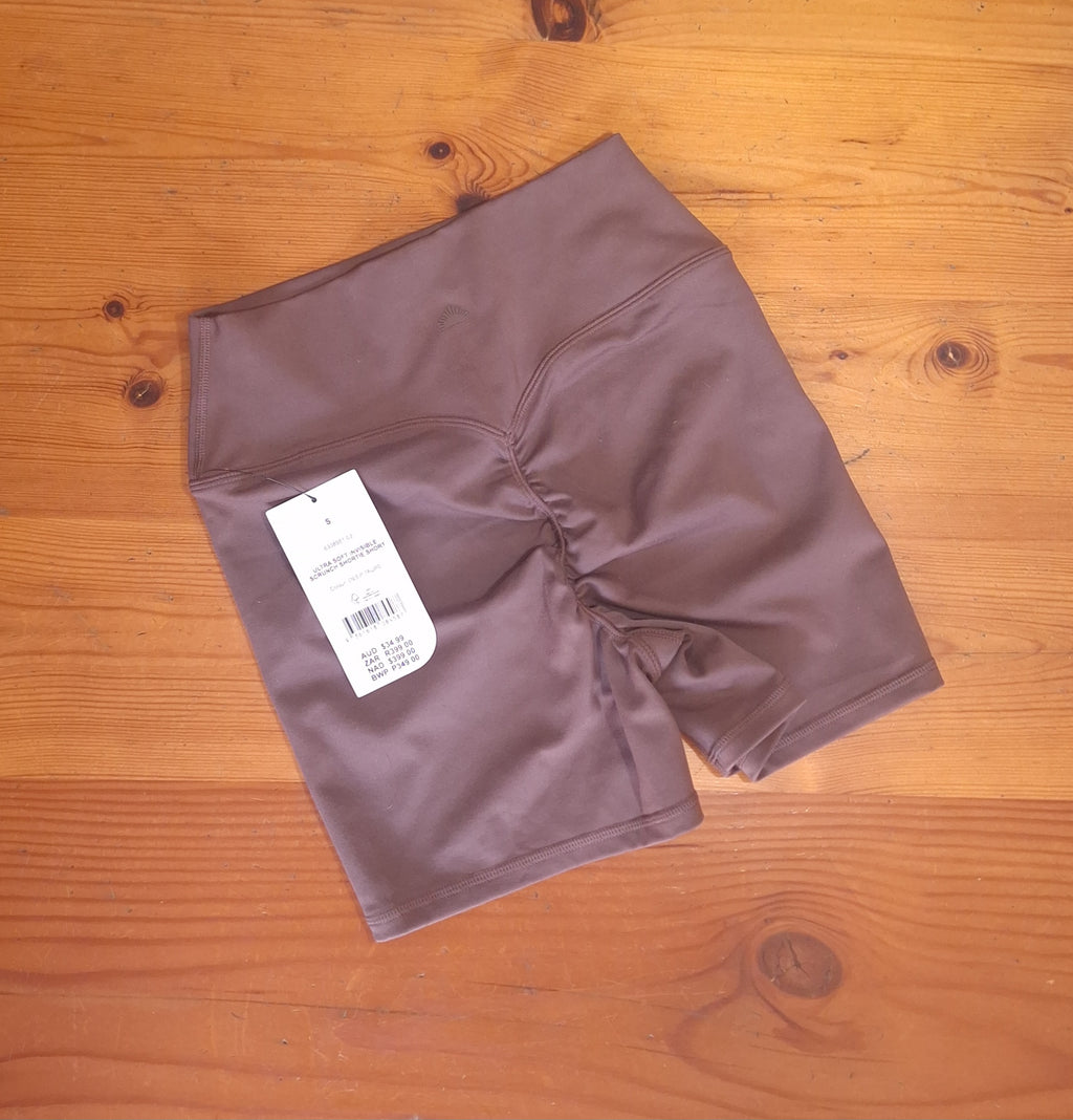 Cotton On Women's Ultra Soft Invisible Scrunch Shortie Short