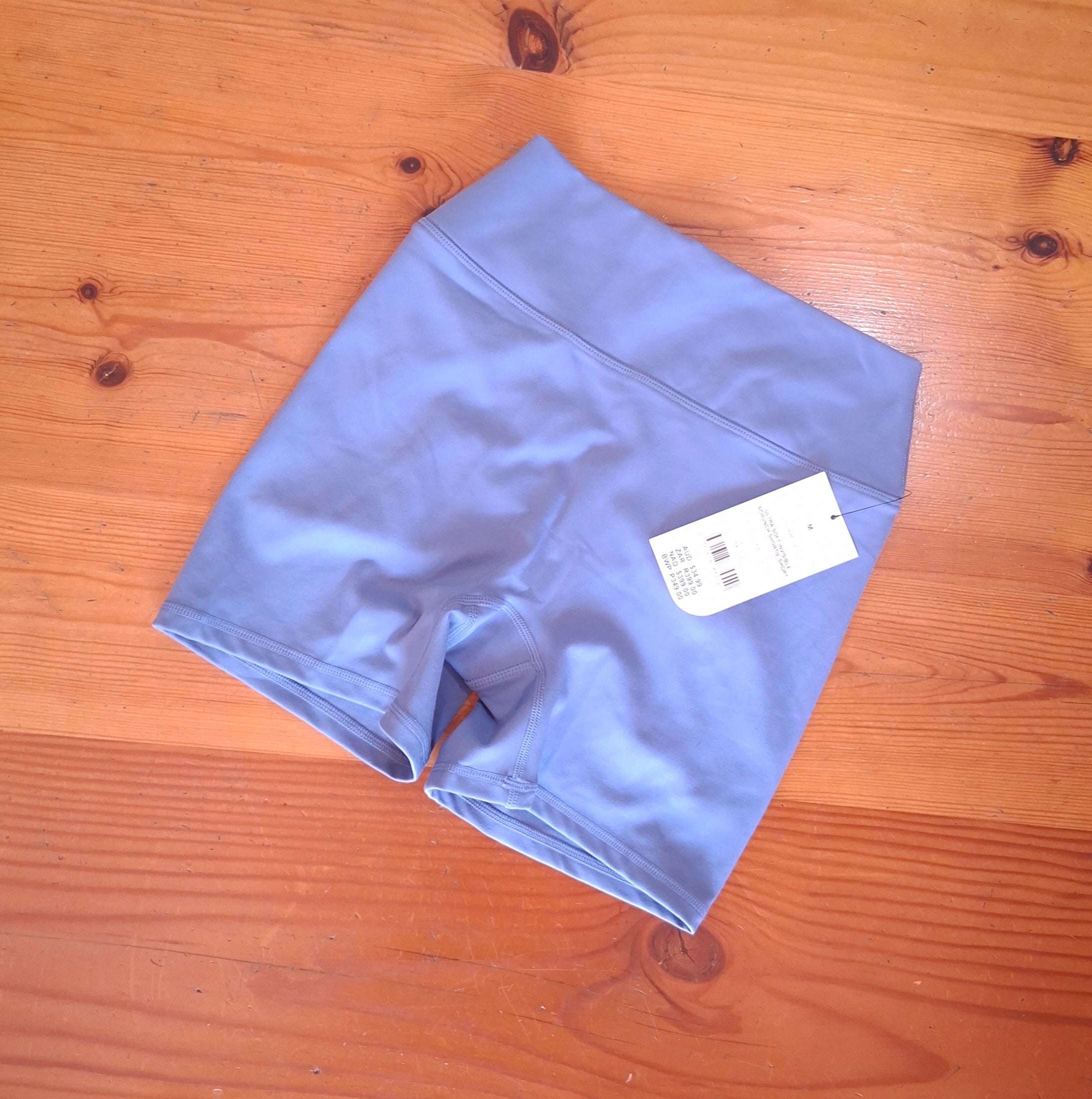 Cotton On Women's Ultra Soft Invisible Scrunch Shortie Short